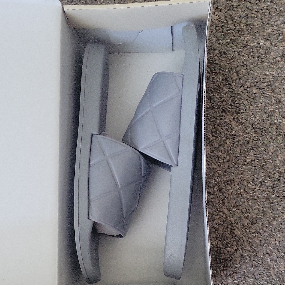 J Slide Beach Sandals Grey New In Box Size 8